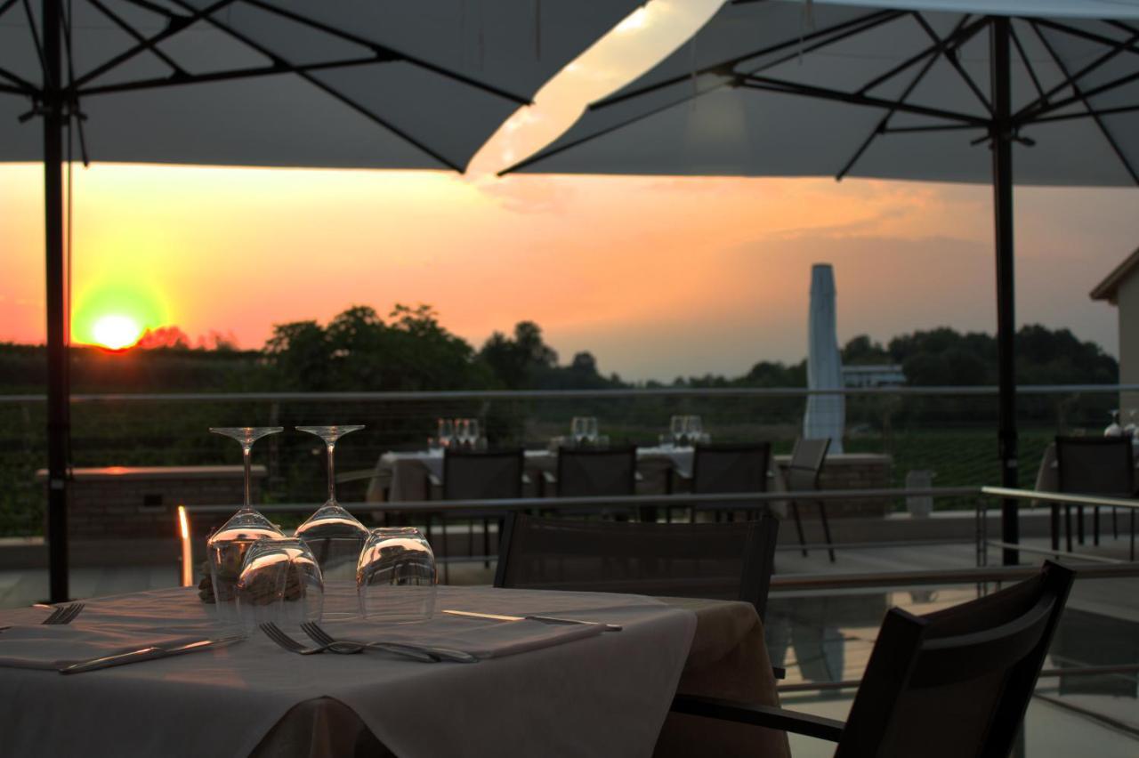 Agriturismo Relais La Casina 카브리아나 외부 사진