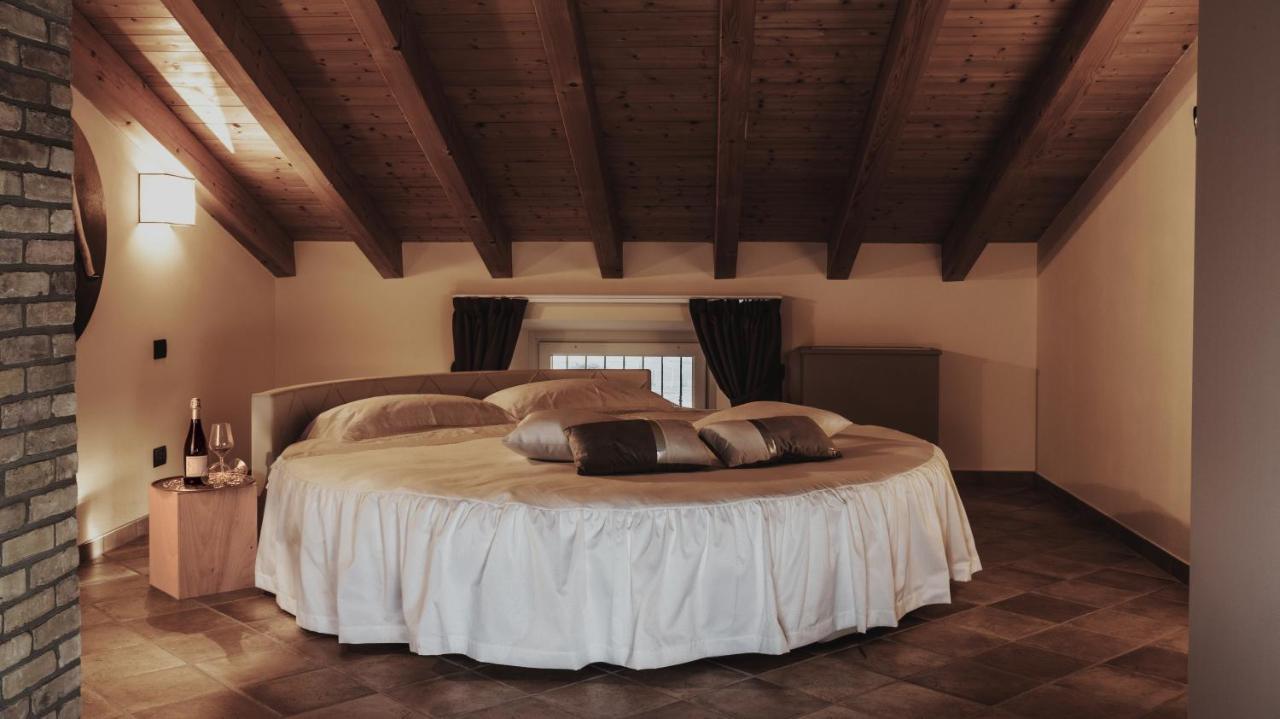 Agriturismo Relais La Casina 카브리아나 외부 사진