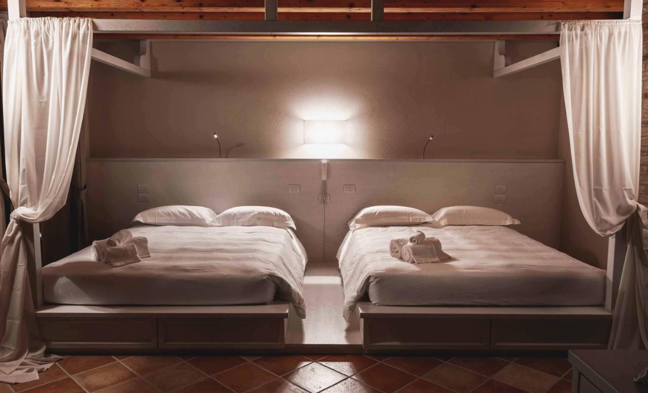 Agriturismo Relais La Casina 카브리아나 외부 사진